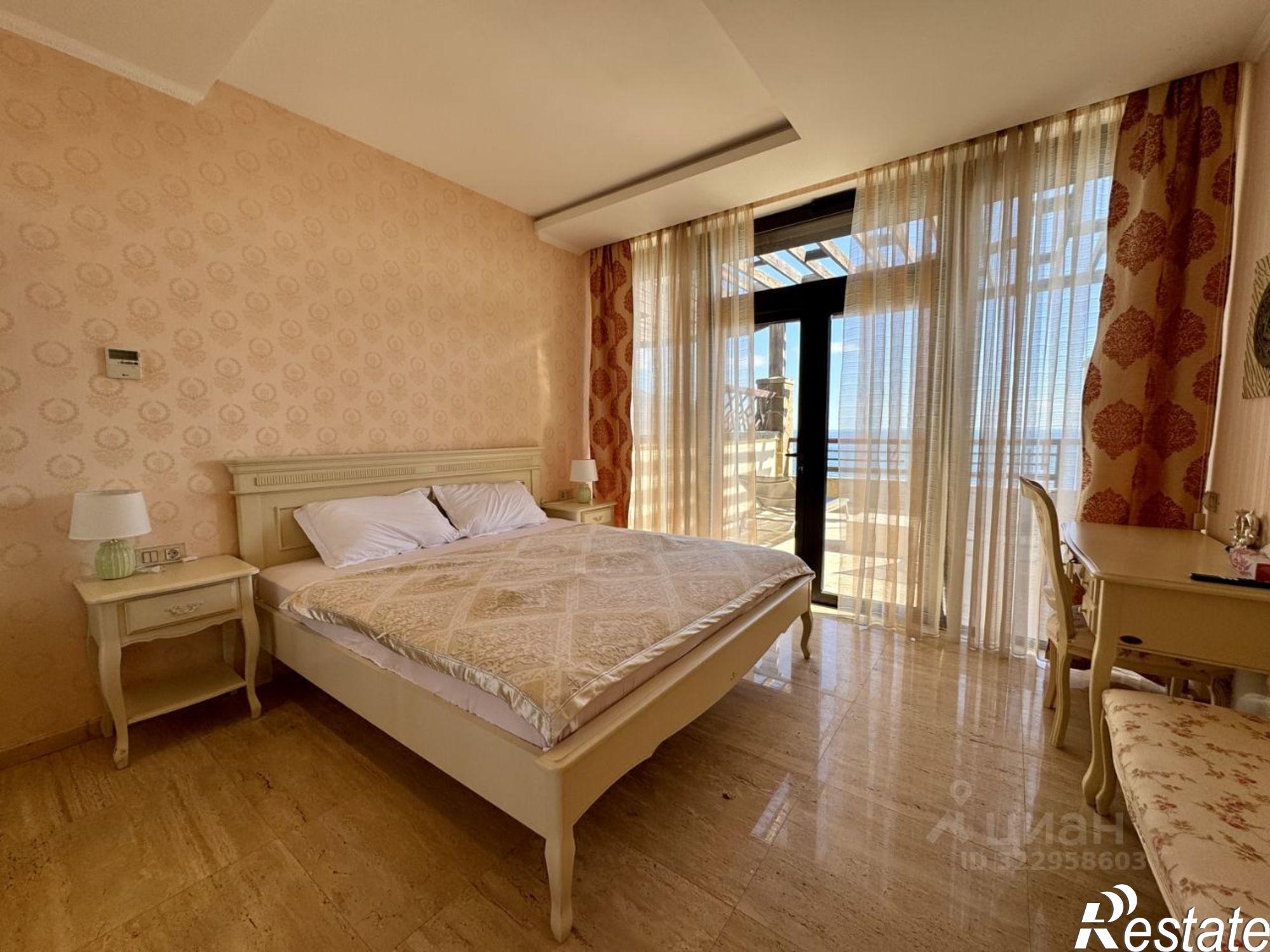 Купить квартиру за 21 700 000 рублей на наб им А.С.Пушкина, 11