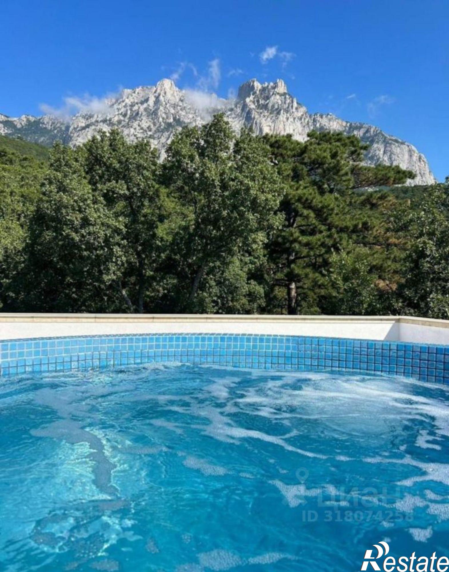 Купить дачу, дом, коттедж за 86 000 000 рублей на Алупка, шоссе Южнобережное, 16К