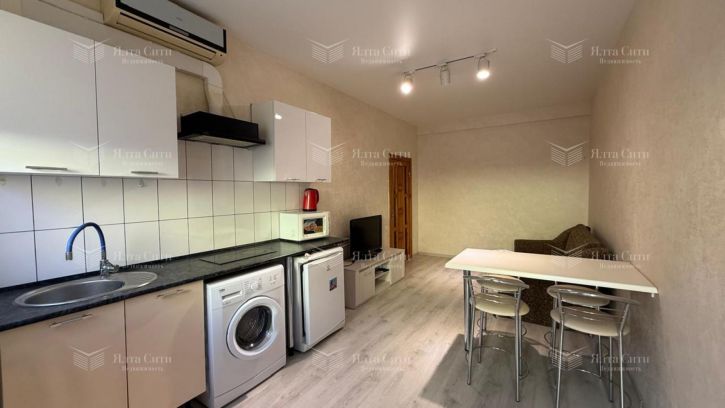 4-комн квартира Красноармейская ул., 35