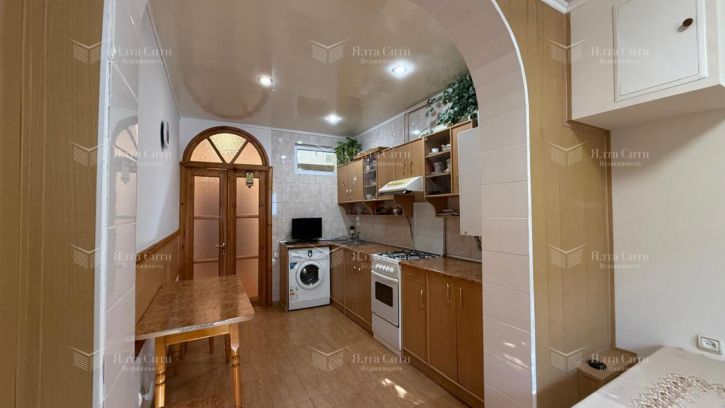 4-комн квартира Красноармейская ул., 35