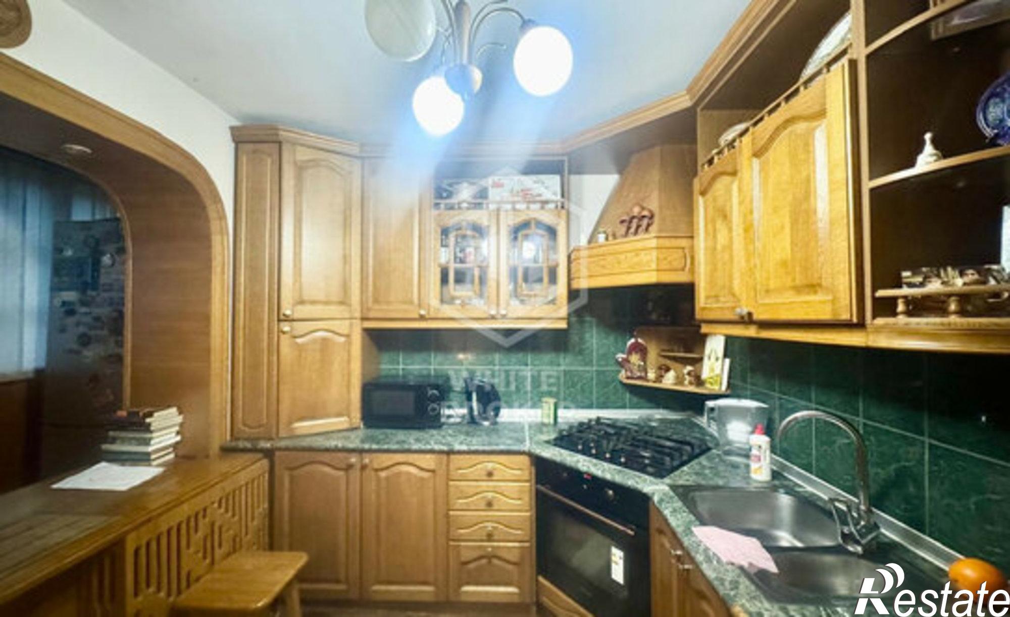 Купить квартиру за 18 540 000 рублей на улица Кривошты, 15