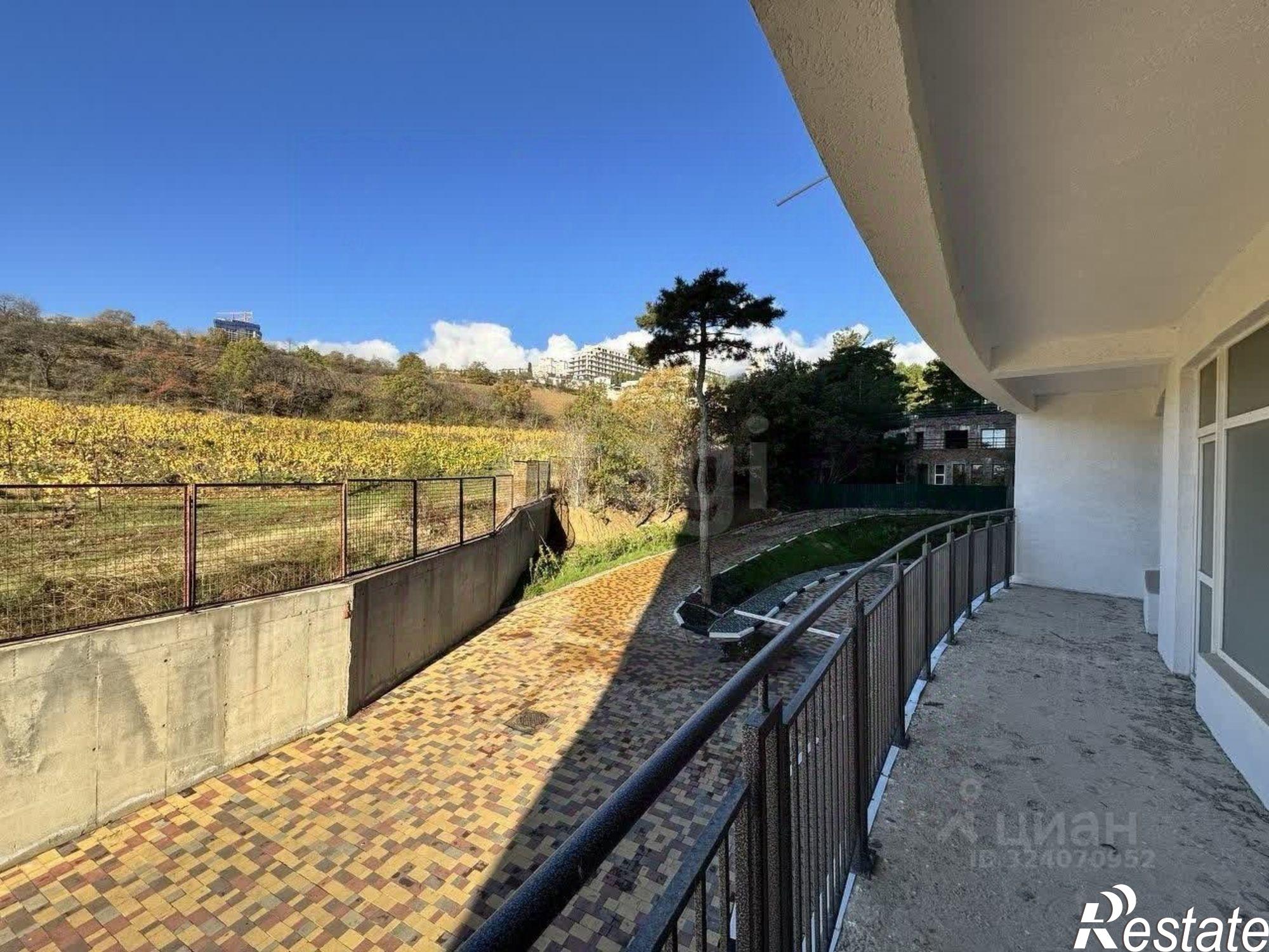 Купить квартиру за 21 450 000 рублей на Виноградная улица, 101