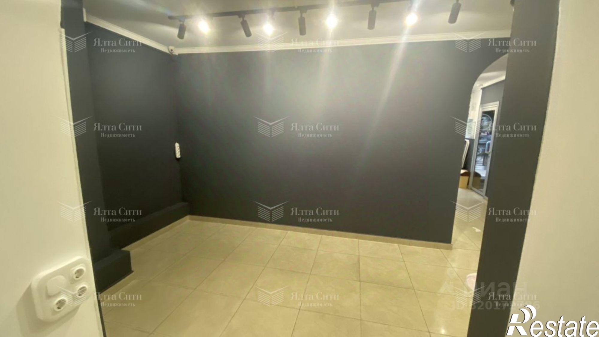 Купить офис, помещение под офис за 95 813 100 рублей на ул Московская, 1