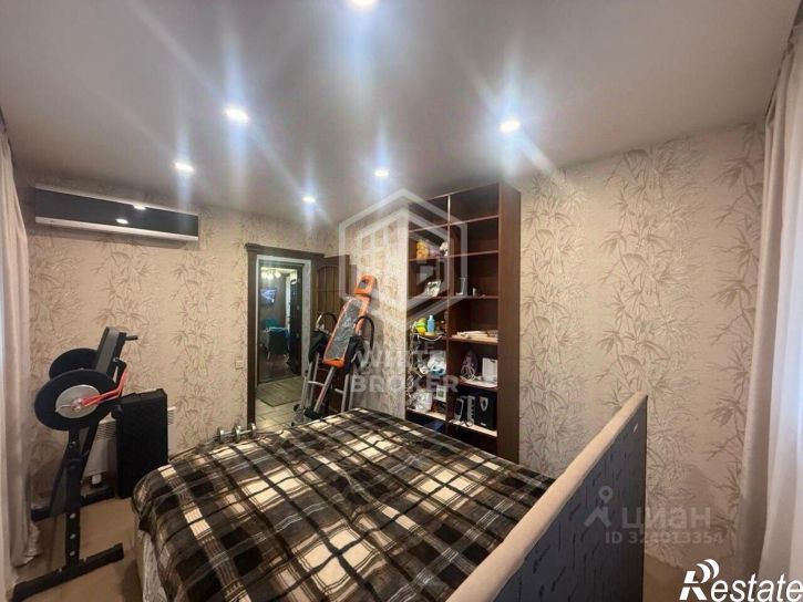 3-комн квартира улица Кривошты, 25,  д. 25