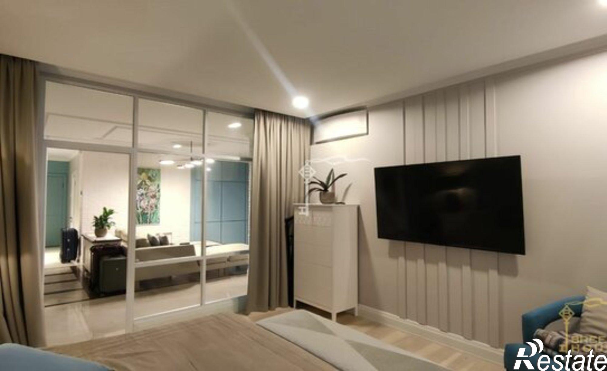 Купить квартиру за 45 000 000 рублей на Таврическая улица, 2Б