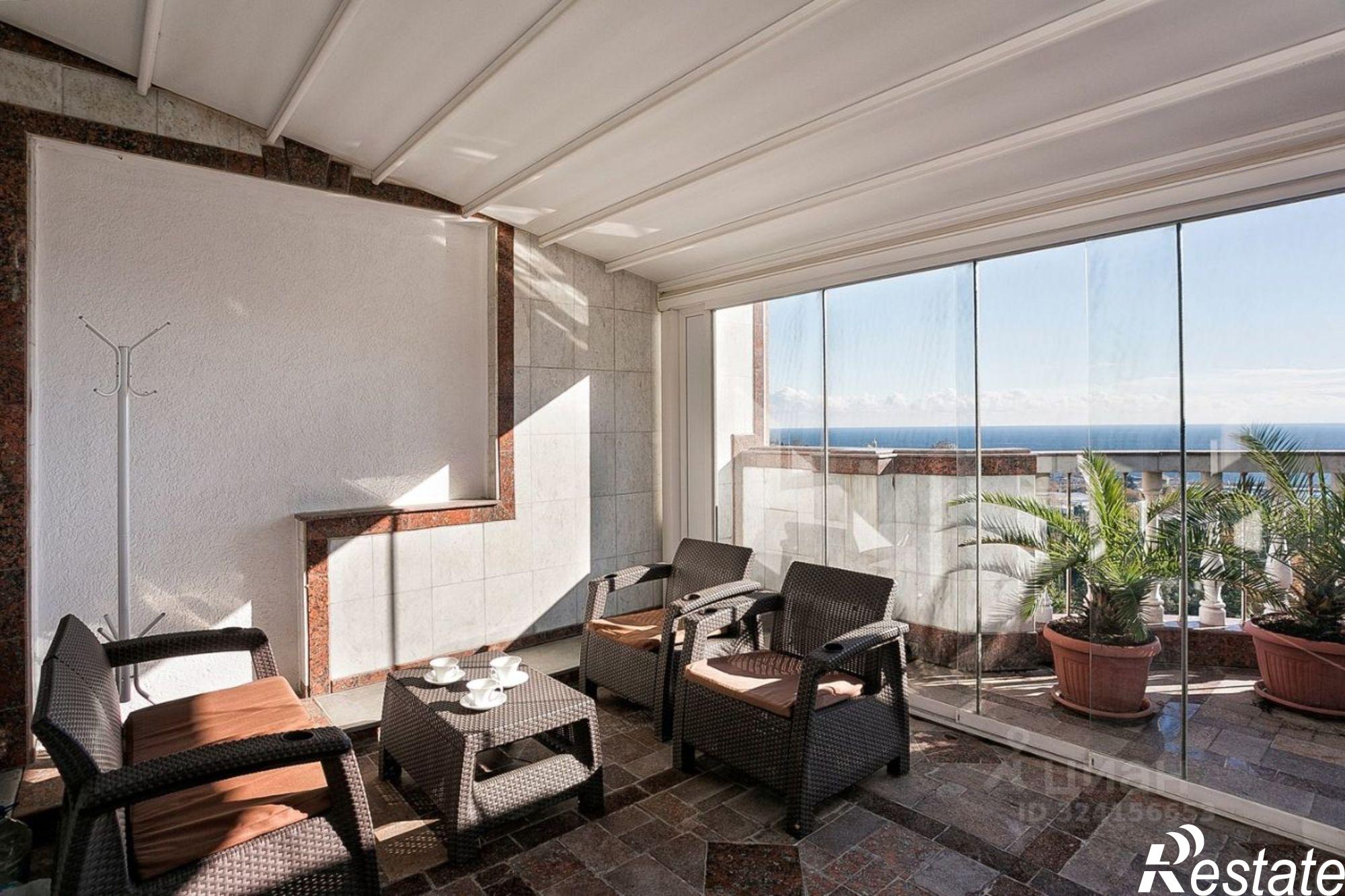 Купить квартиру за 20 000 000 рублей на Загородная улица, 17В