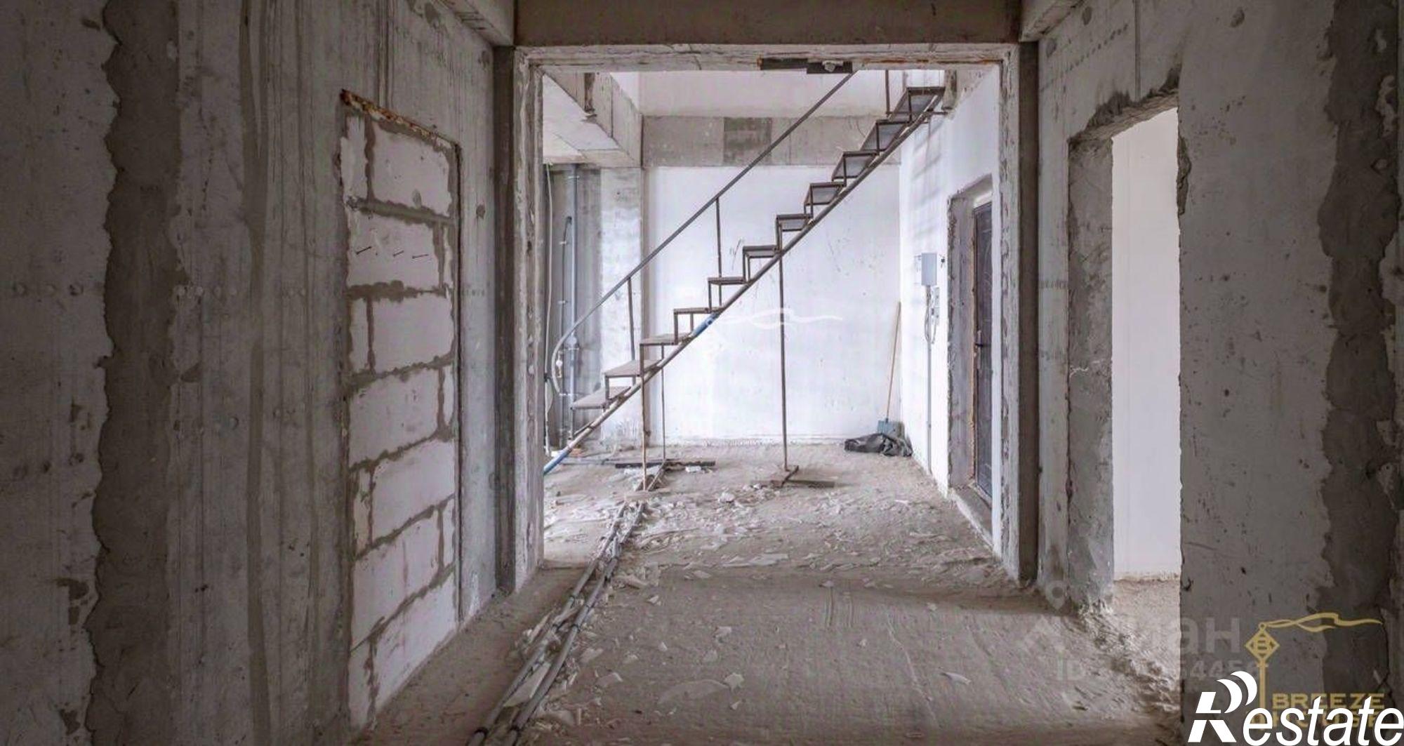 Купить квартиру за 30 000 000 рублей на ул Ялтинская, 16Б