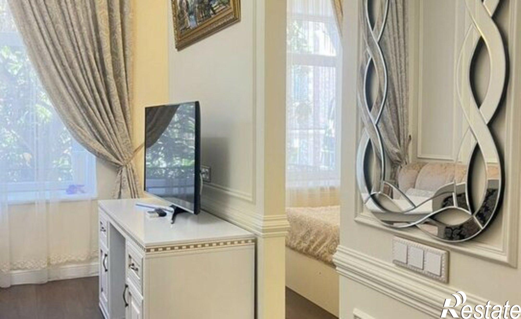 Купить квартиру за 20 000 000 рублей на набережная Ленина, 21/1