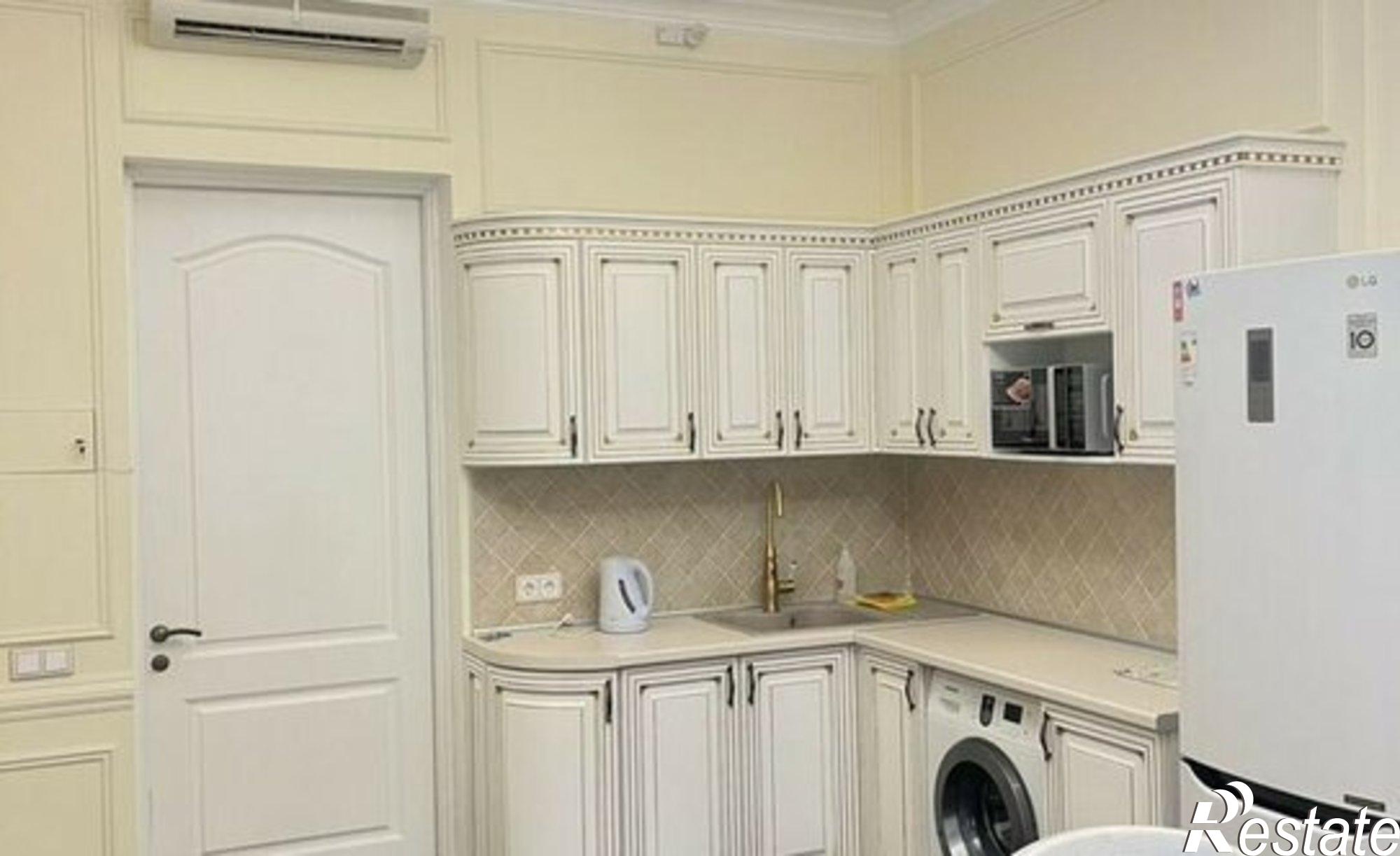 Купить квартиру за 20 000 000 рублей на набережная Ленина, 21/1