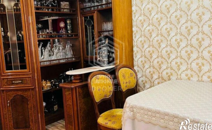 4-комн квартира Киевская улица, 12,  д. 12