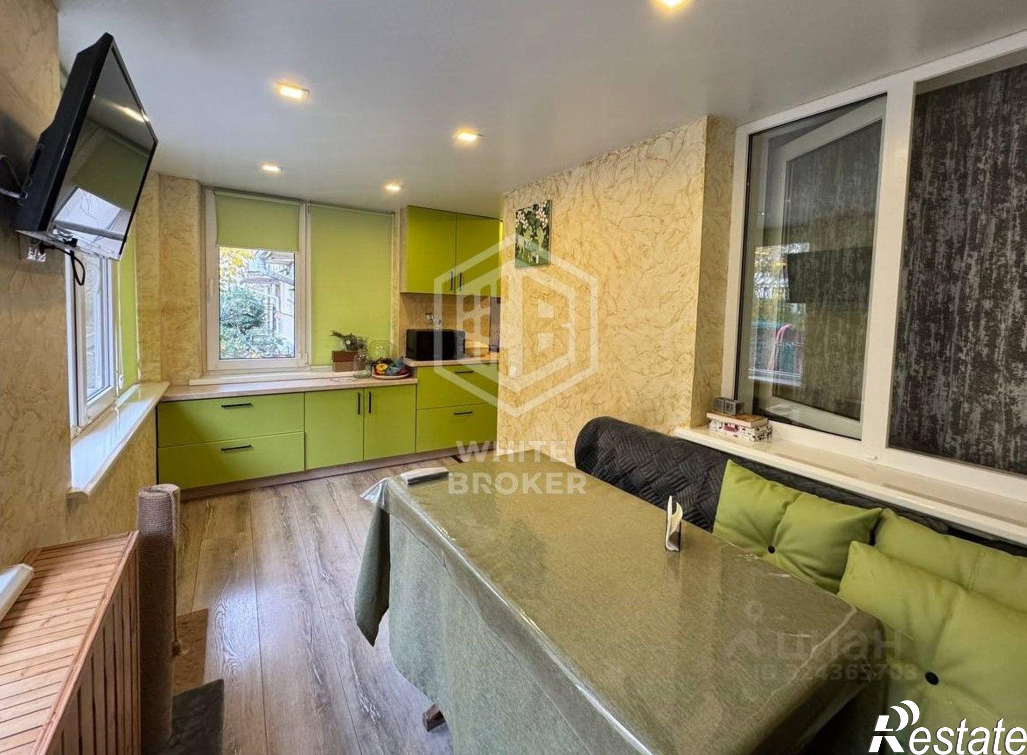 Купить квартиру за 11 000 000 рублей на ул Риекская, 5