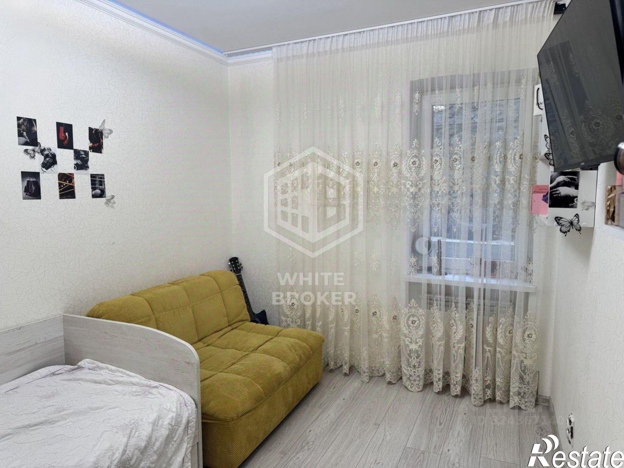 Купить квартиру за 14 000 000 рублей на Дарсановская улица, 12