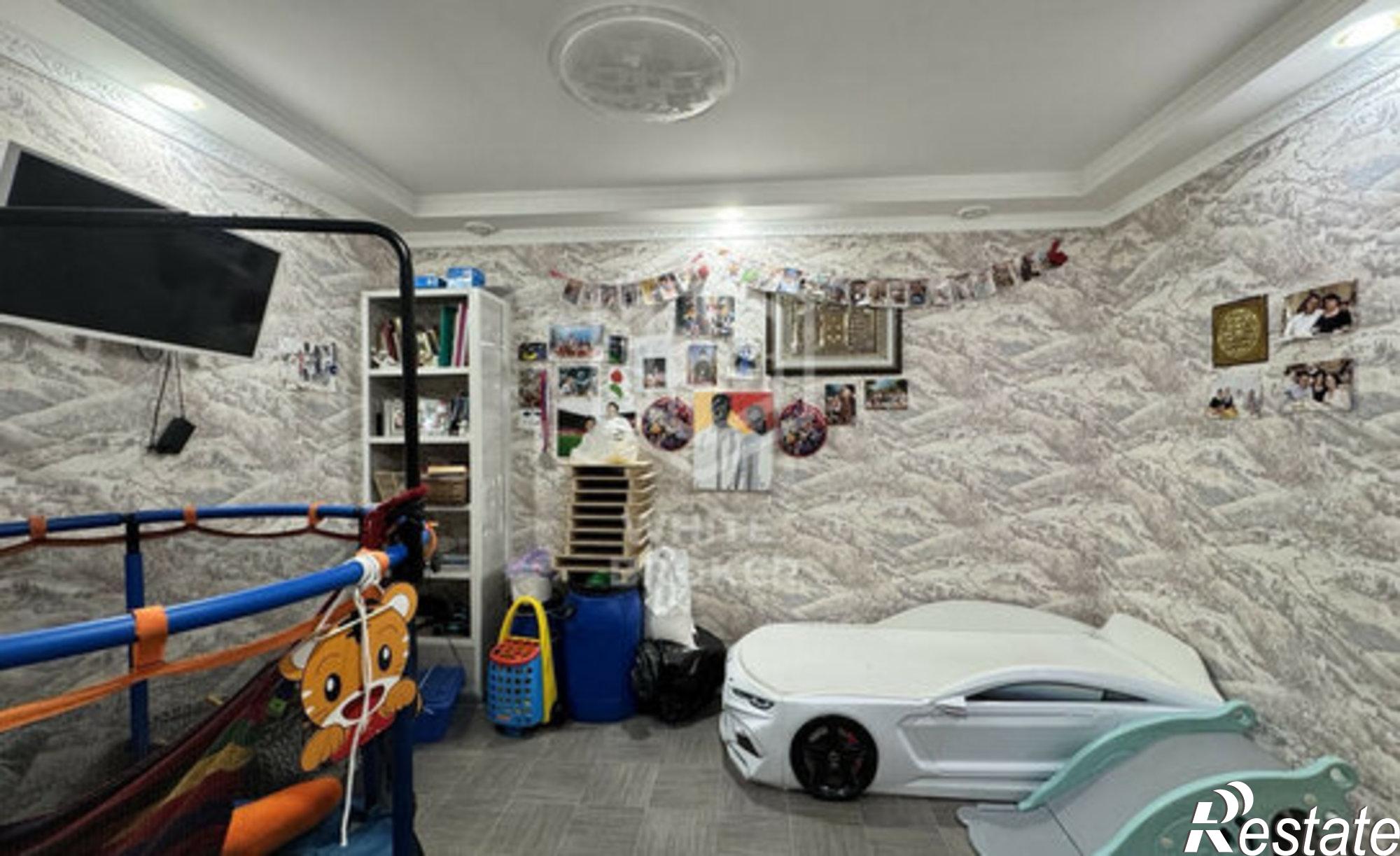 Купить квартиру за 14 000 000 рублей на ул Дарсановская, 12