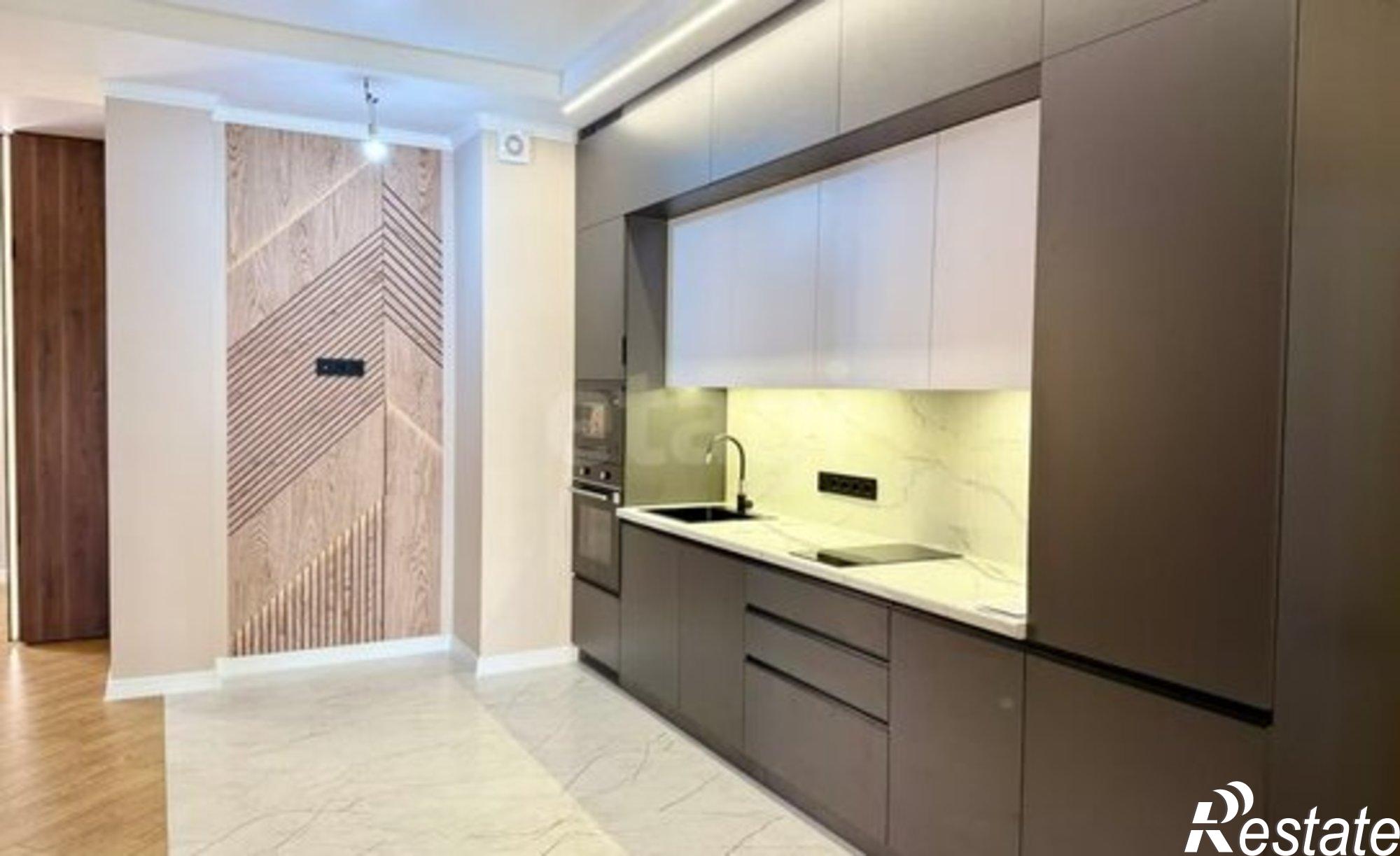 Купить квартиру за 23 490 000 рублей на Таврическая улица, 2Б