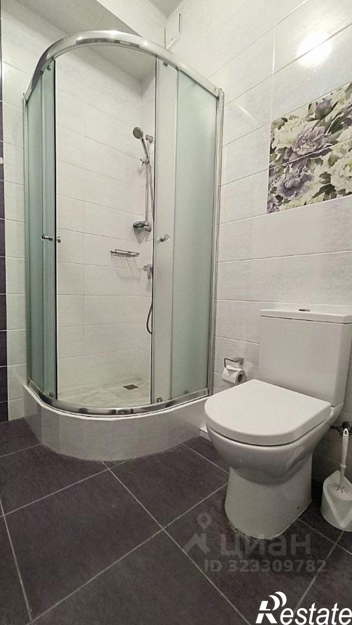 Купить квартиру за 15 500 000 рублей на Морской спуск, 6