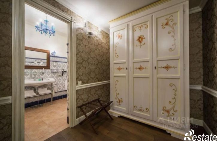 2-комн квартира ул имени архитектора Краснова Н.П., 2,  д. 2