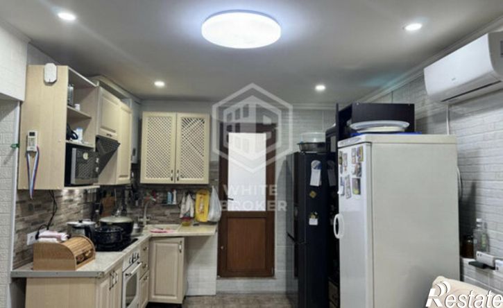 3-комн квартира ул Дарсановская, 12,  д. 12