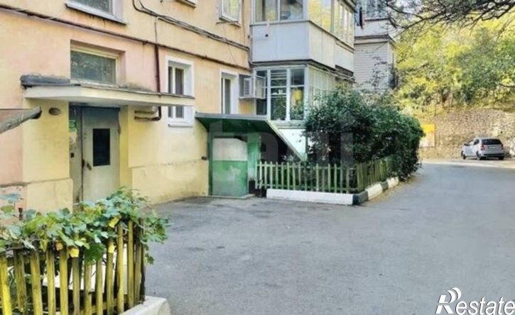 3-комн квартира ул Сурикова Василия, 10,  д. 10