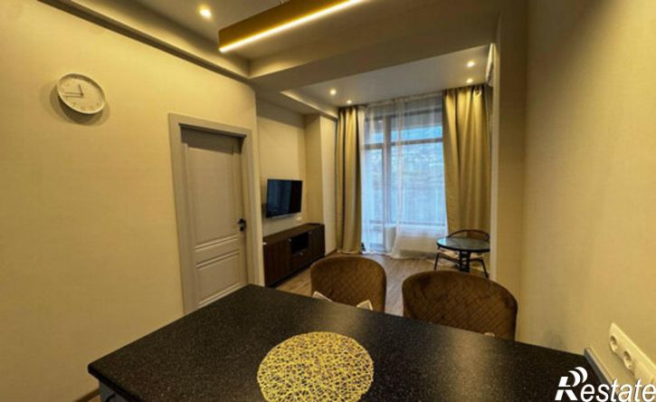 2-комн квартира набережная Ленина, 4,  д. 4