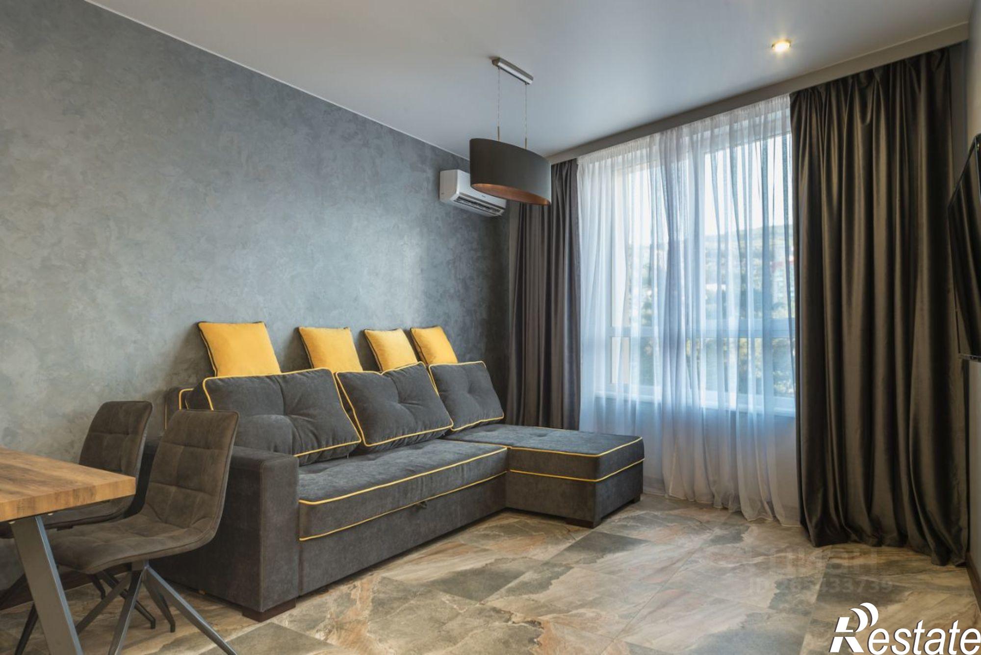 Сдать квартиру за 40 000 рублей на ул Блюхера, 19