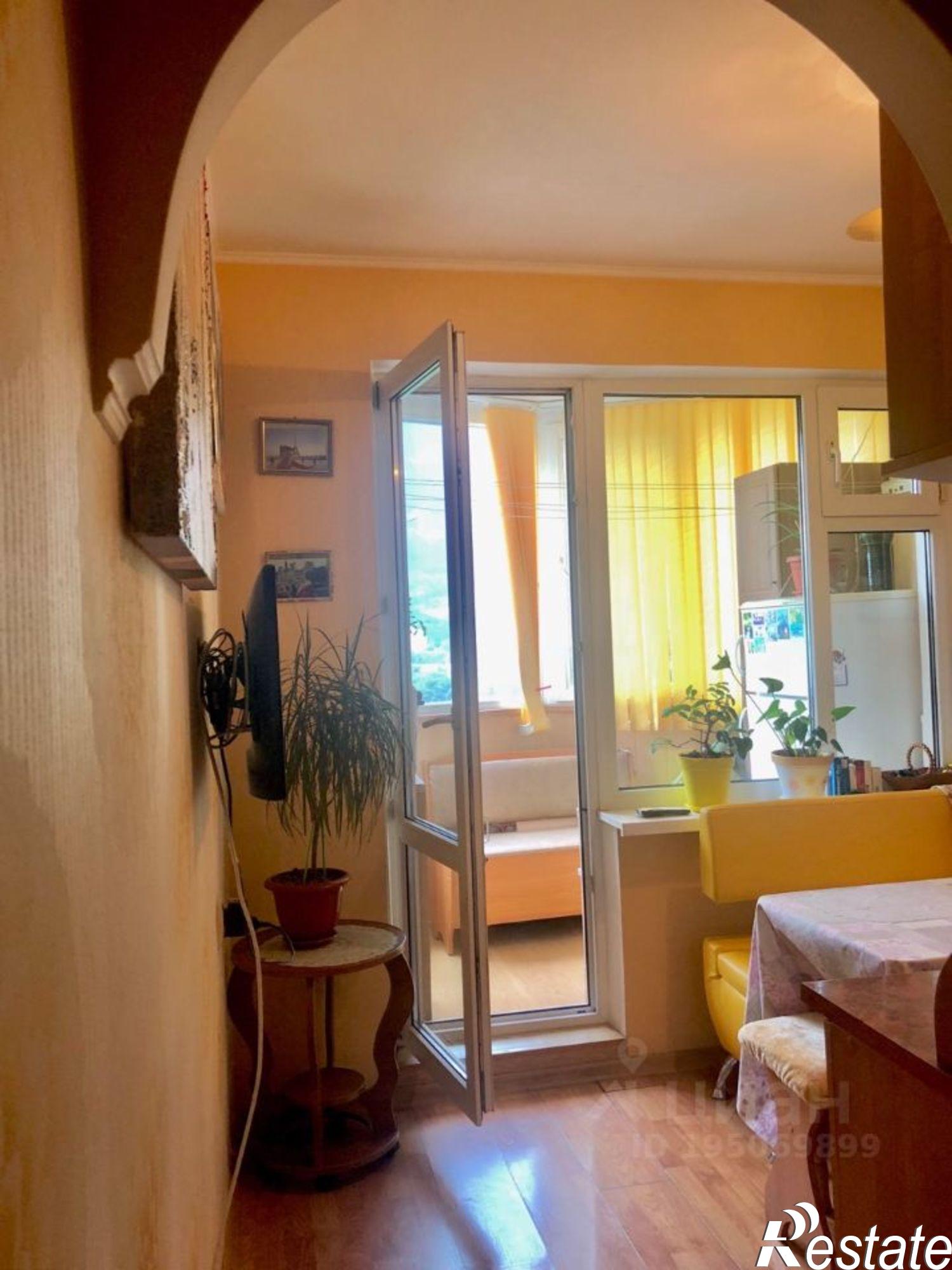 Купить квартиру за 9 300 000 рублей на ул Дзержинского, 33 1