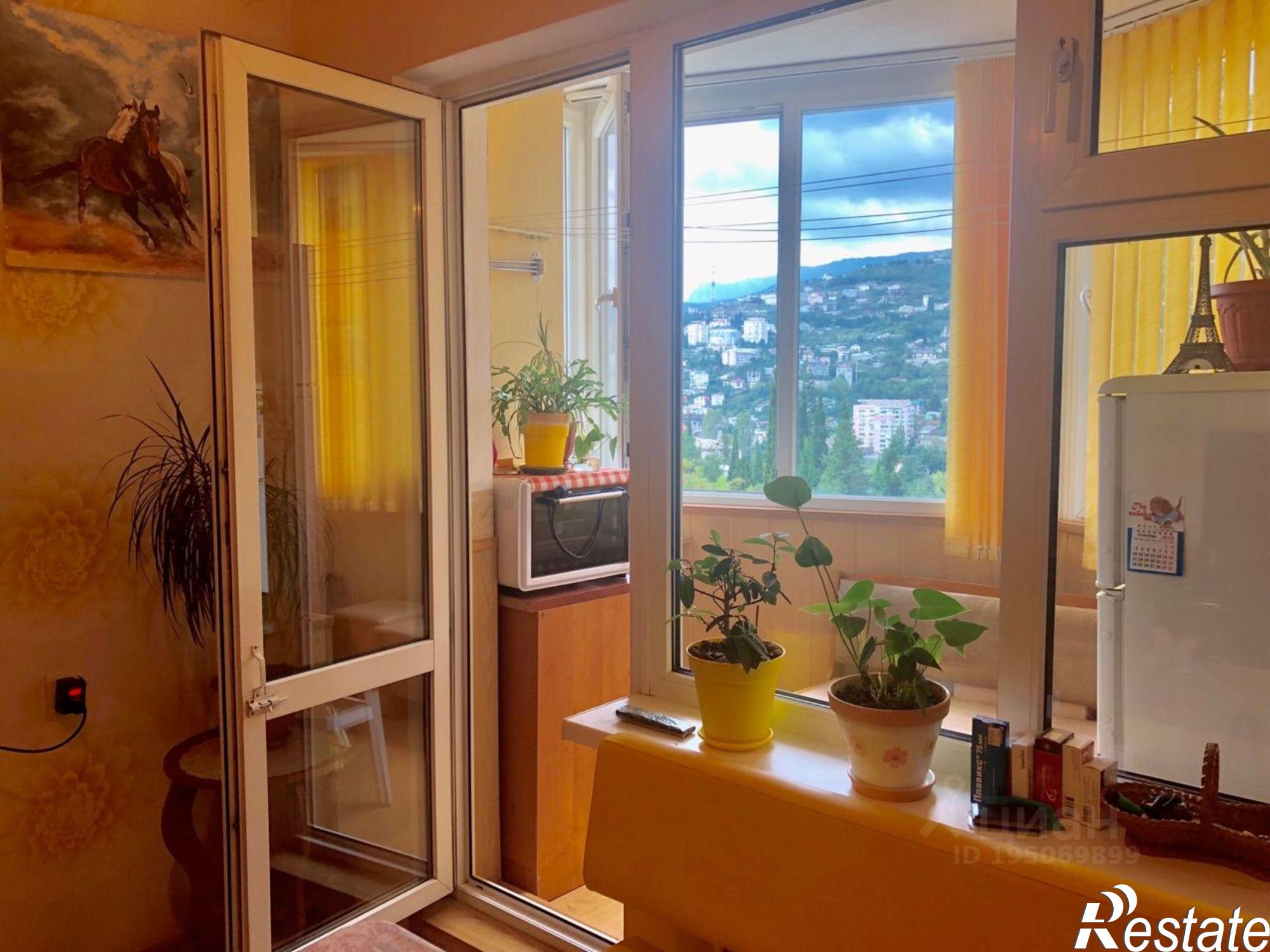 Купить квартиру за 9 300 000 рублей на ул Дзержинского, 33 1