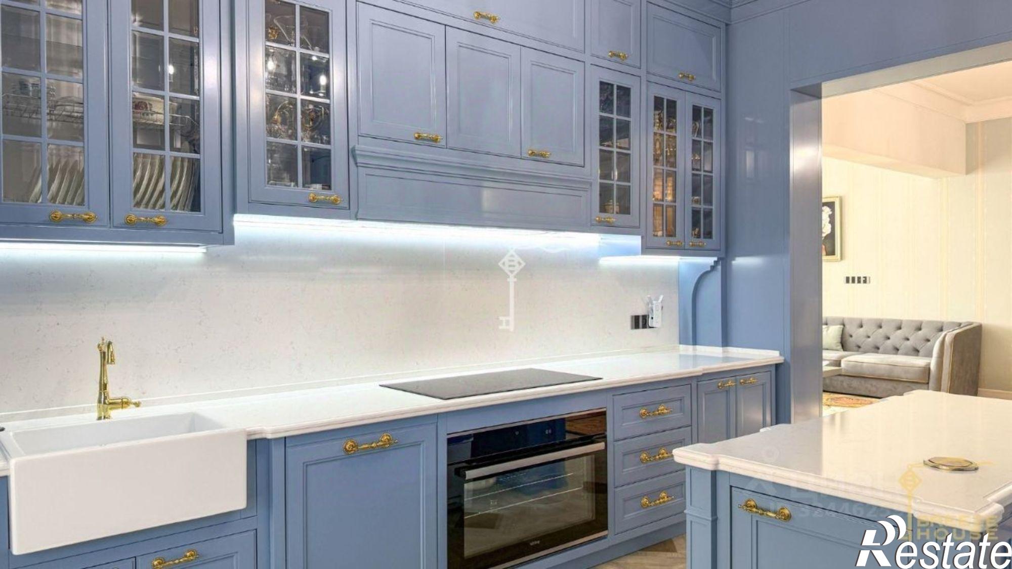 Купить квартиру за 180 000 000 рублей на улица Войкова, 16