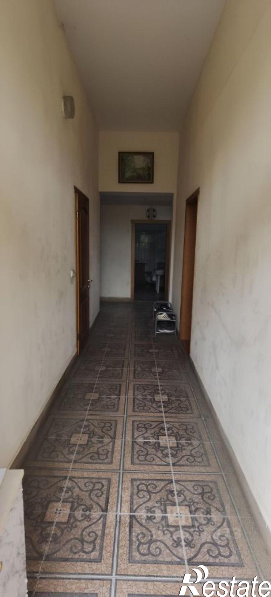 Купить квартиру за 25 000 000 рублей на Алупкинское шоссе, 48