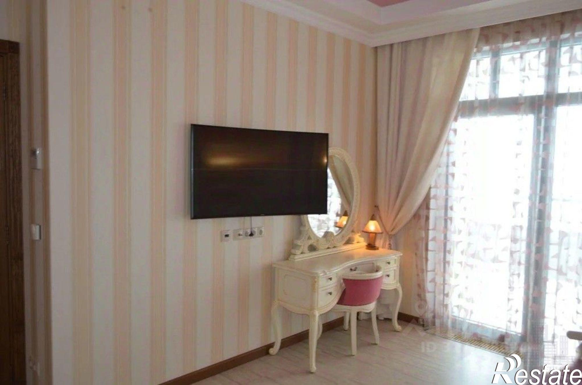 Купить квартиру за 42 000 000 рублей на улица Дражинского, 53