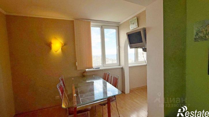 3-комн квартира Рабочая улица, 10,  д. 10