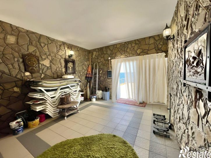 6-комн квартира Алупка, улица Ленина, 35Б