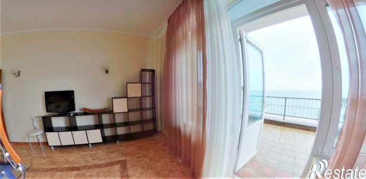 3-комн квартира наб им А.С.Пушкина, 17,  д. 17