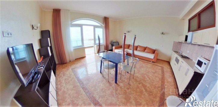 3-комн квартира наб им А.С.Пушкина, 17,  д. 17