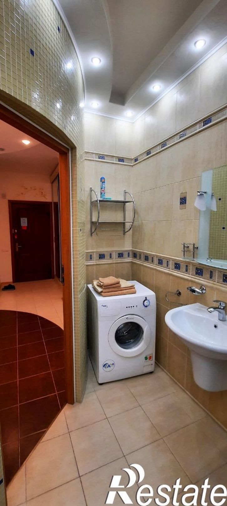 1-комн квартира Набережная имени Ленина, 13