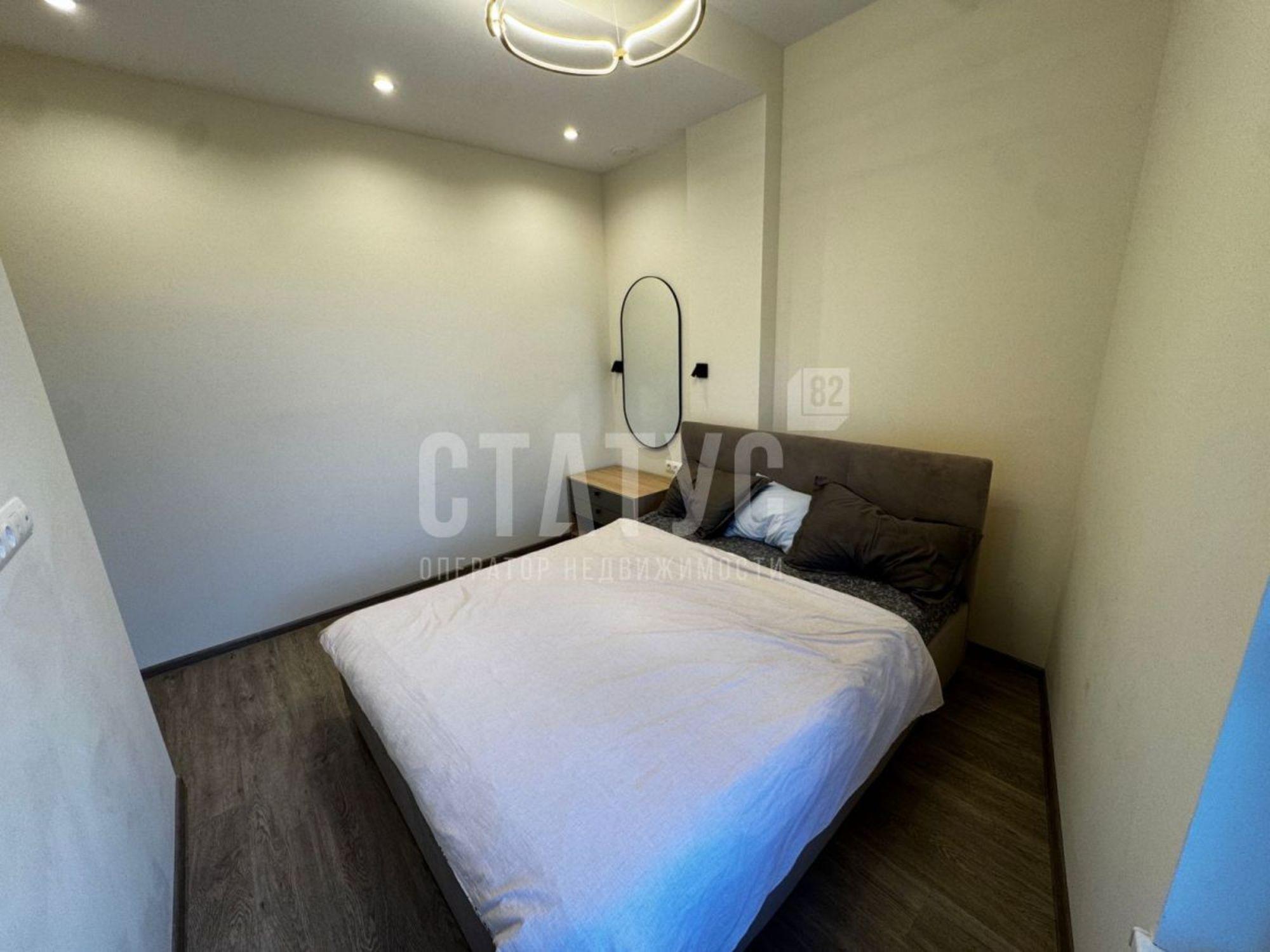 Сдать квартиру за 70 000 рублей на имени Ленина наб, 4