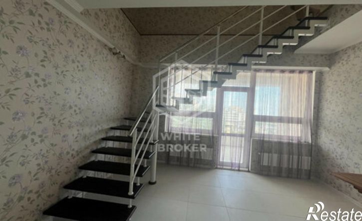 4-комн квартира улица Свердлова, 48А,  д. 48А