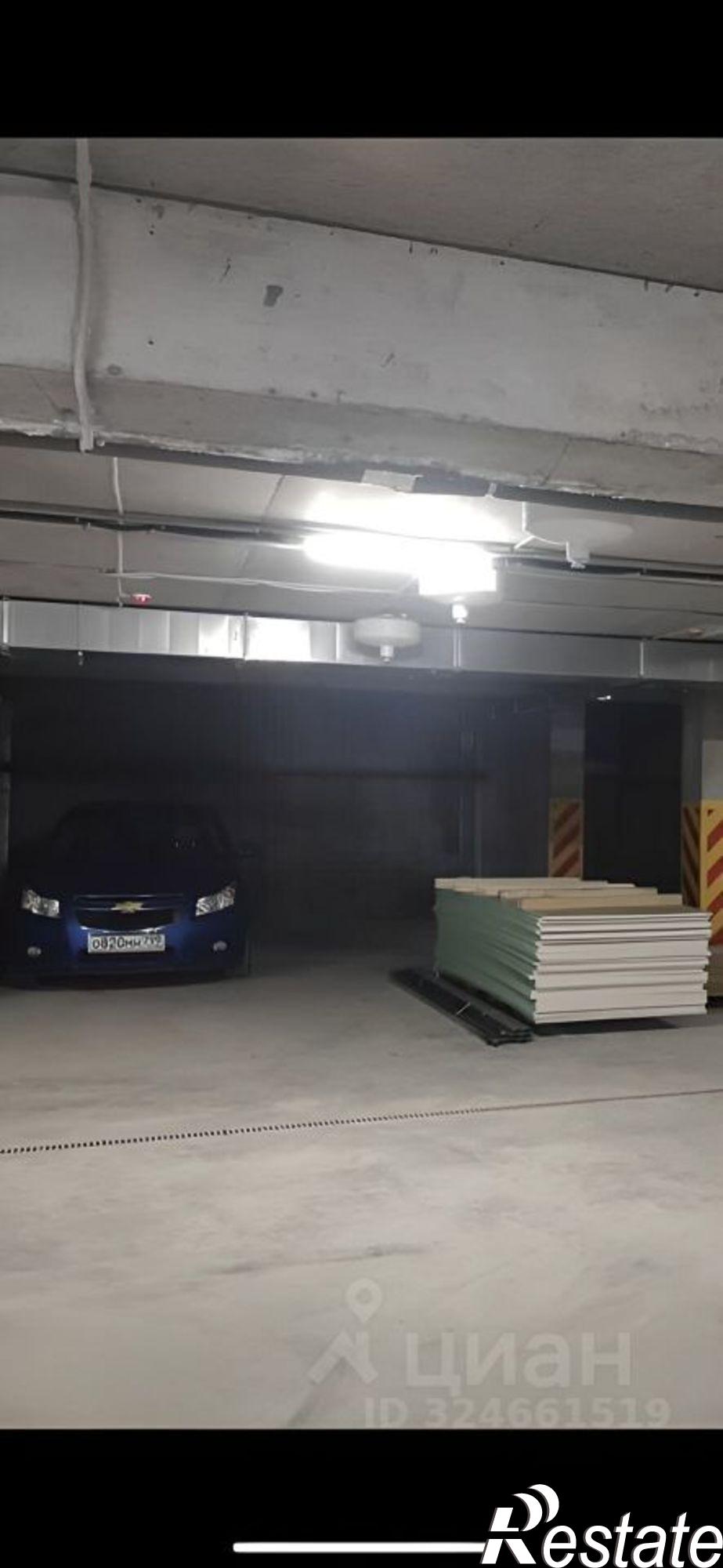 Купить гараж, место в паркинге за 2 350 000 рублей на ул Наташинская, 6