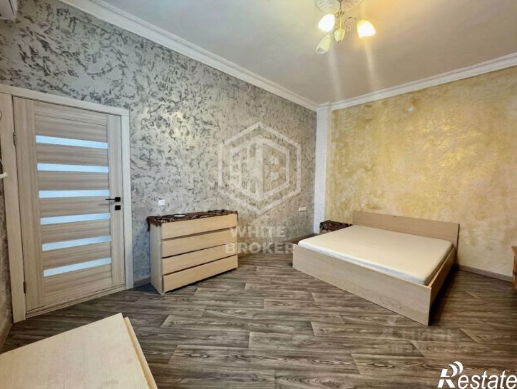 2-комн квартира ул 40 лет Октября, 21,  д. 21