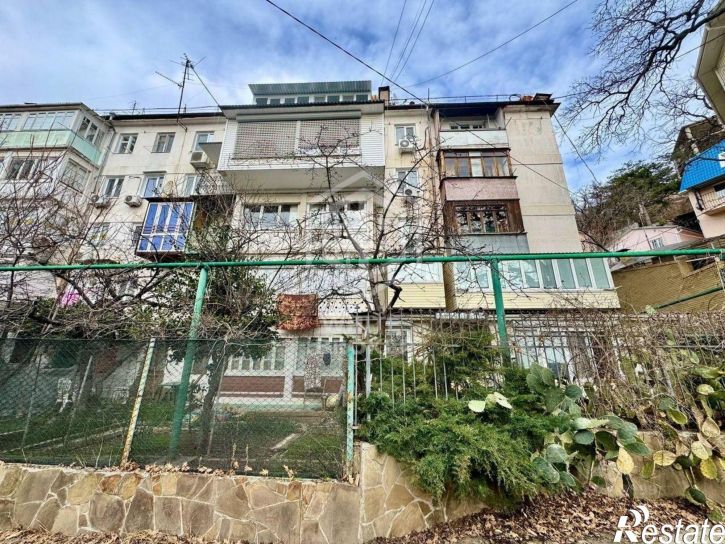 2-комн квартира Алупкинское шоссе, 74,  д. 74
