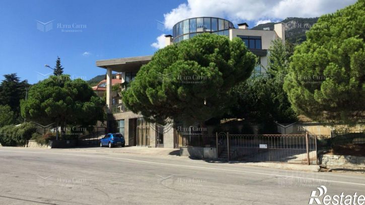 Отдельное здание Гурзуфское шоссе, 3В,  д. 3В