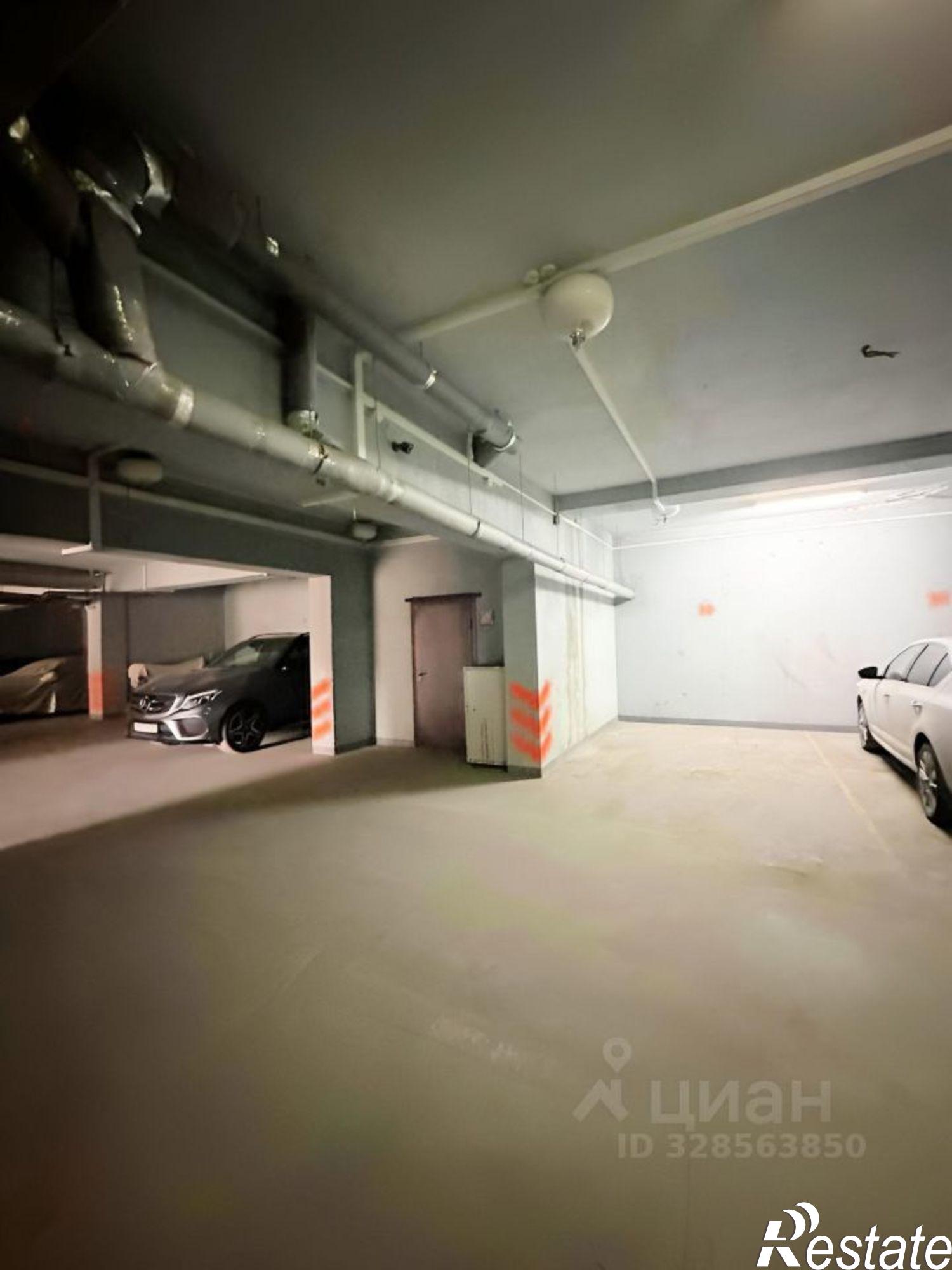 Купить гараж, место в паркинге за 4 650 010 рублей на Садовая улица, 27