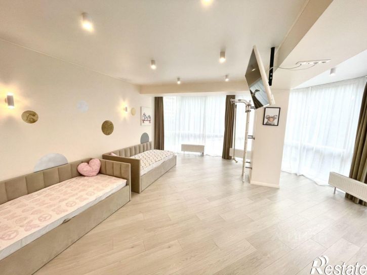 3-комн квартира улица Кривошты, 11А,  д. 11А