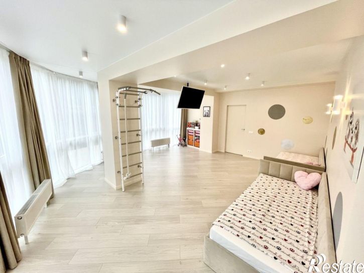 3-комн квартира улица Кривошты, 11А,  д. 11А