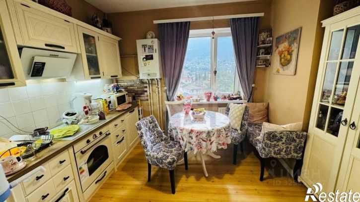 2-комн квартира улица Дзержинского, 3,  д. 3