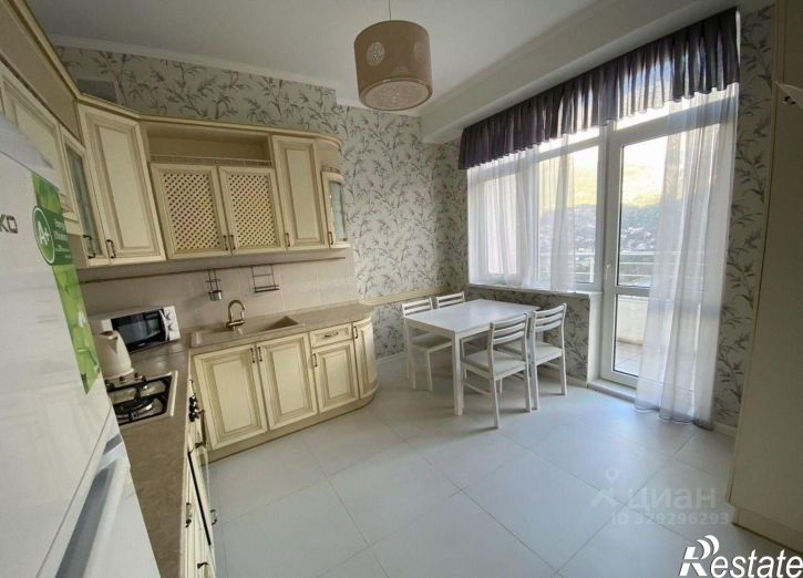4-комн квартира улица Свердлова, 48А,  д. 48А
