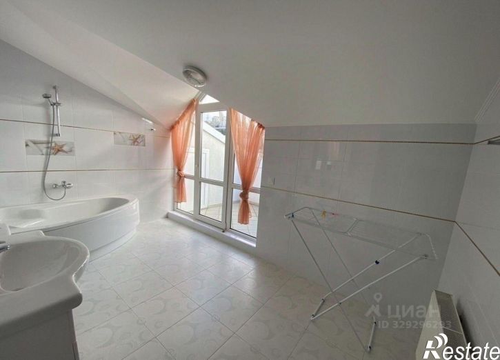 4-комн квартира улица Свердлова, 48А,  д. 48А
