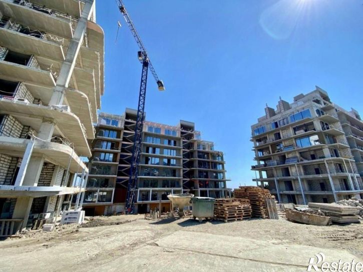1-комн квартира в новом доме г Ялта, ул Коммунаров, зд 7а стр 2