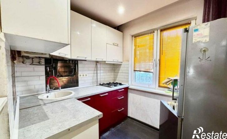 3-комн квартира улица Бирюкова, 36,  д. 36