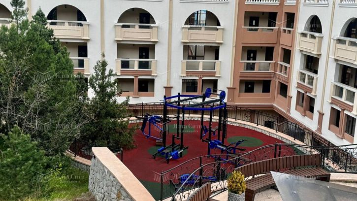 2-комн квартира в новом доме Наташинская ул.