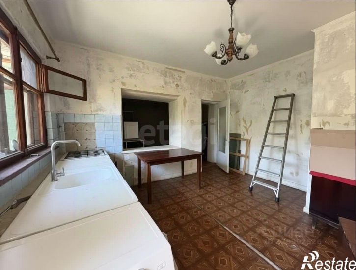 2-комн квартира улица Адаманова, 21,  д. 21
